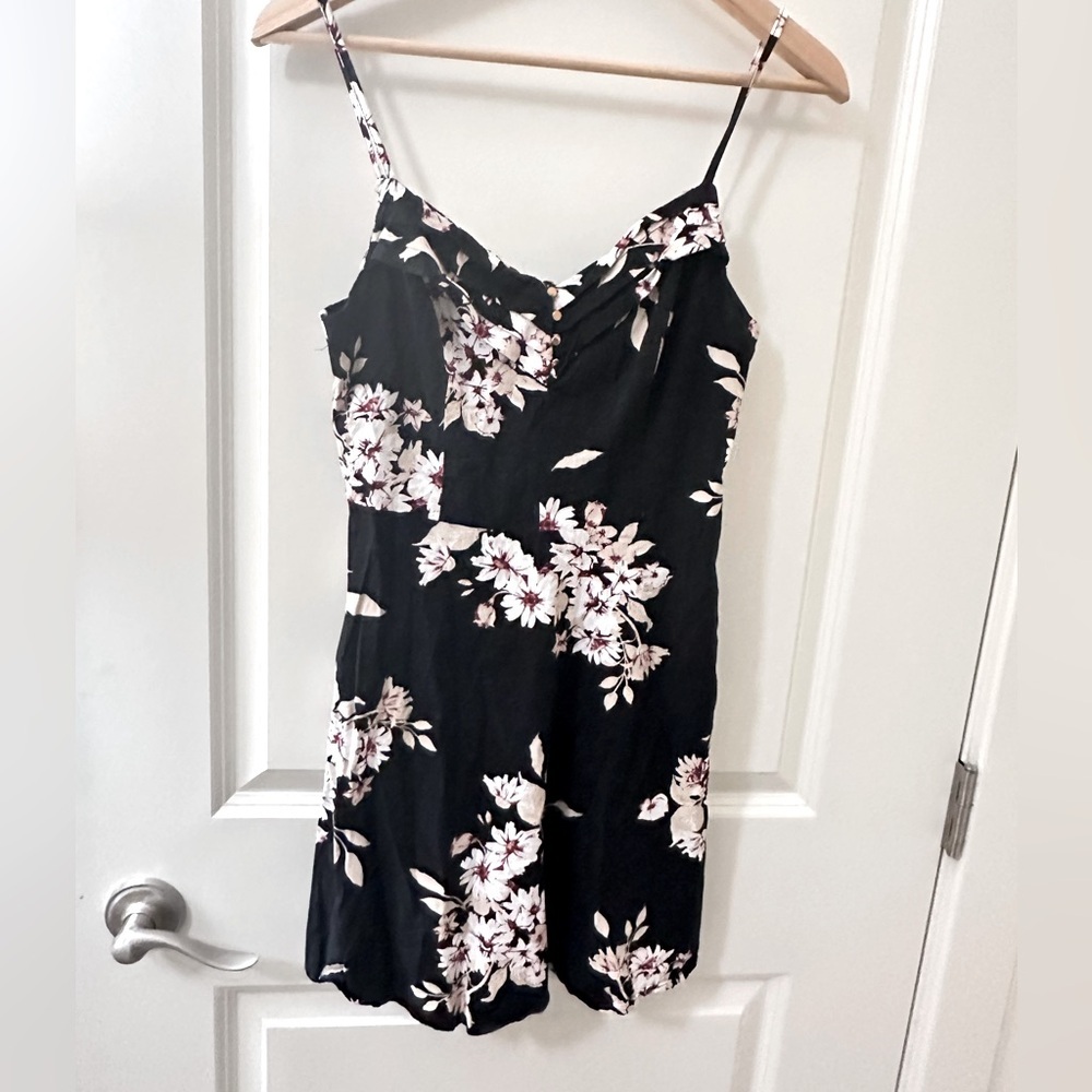 5/$25 Dynamite dress M